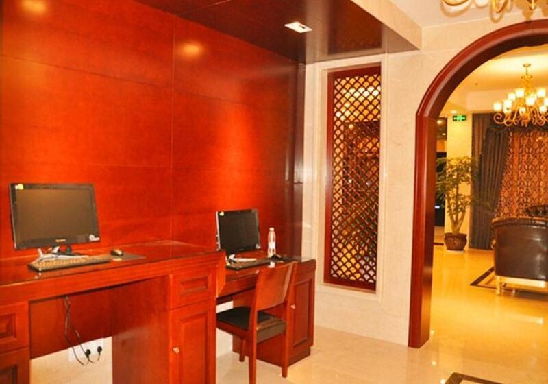 Отель Greentree Inn Taizhou Taixing East Guoqing Road Rt Mart Business