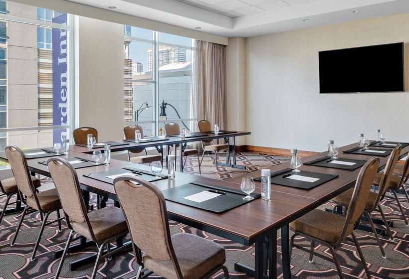 Отель Hampton Inn Chicago Mccormick Place