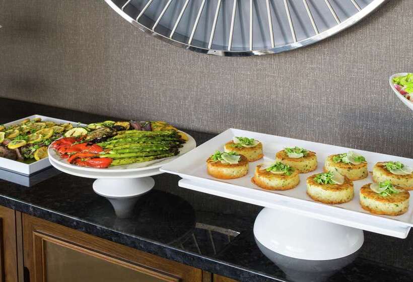 Отель Hampton Inn Chicago Mccormick Place