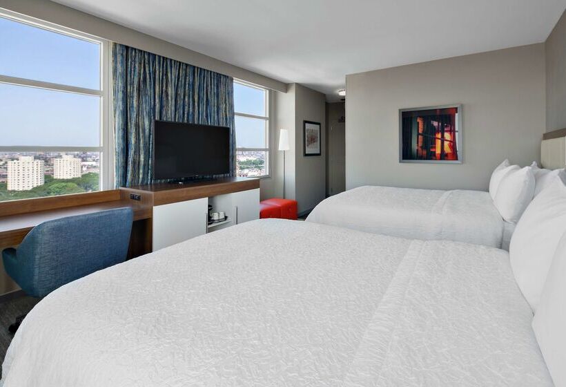 Отель Hampton Inn Chicago Mccormick Place