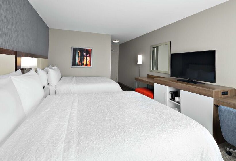 Отель Hampton Inn Chicago Mccormick Place