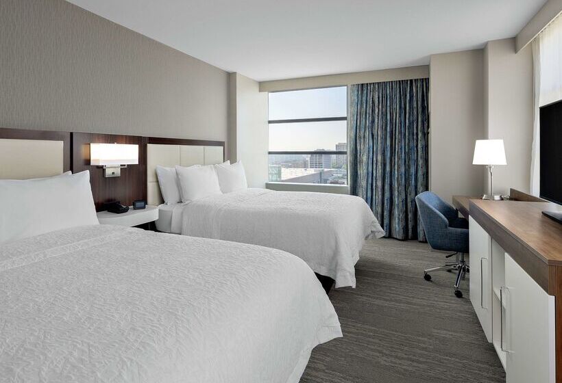 Отель Hampton Inn Chicago Mccormick Place