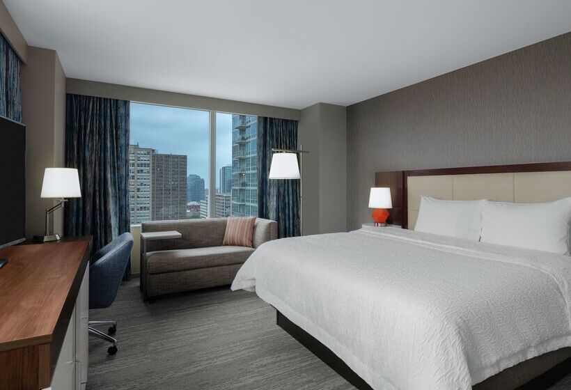 Отель Hampton Inn Chicago Mccormick Place