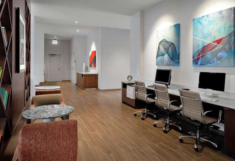 Отель Hampton Inn Chicago Mccormick Place