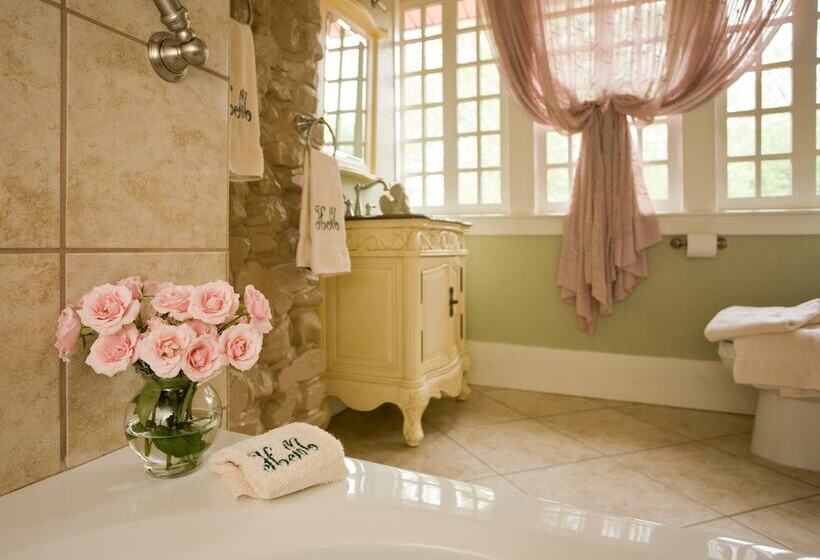 فندق Hilltop Manor B&b