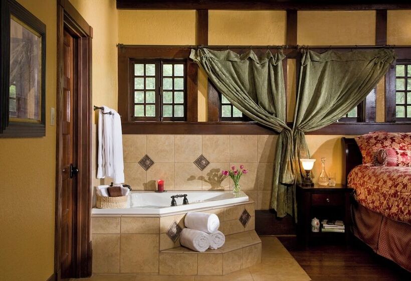 فندق Hilltop Manor B&b