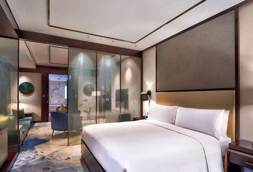 هتل Hilton Da Nang