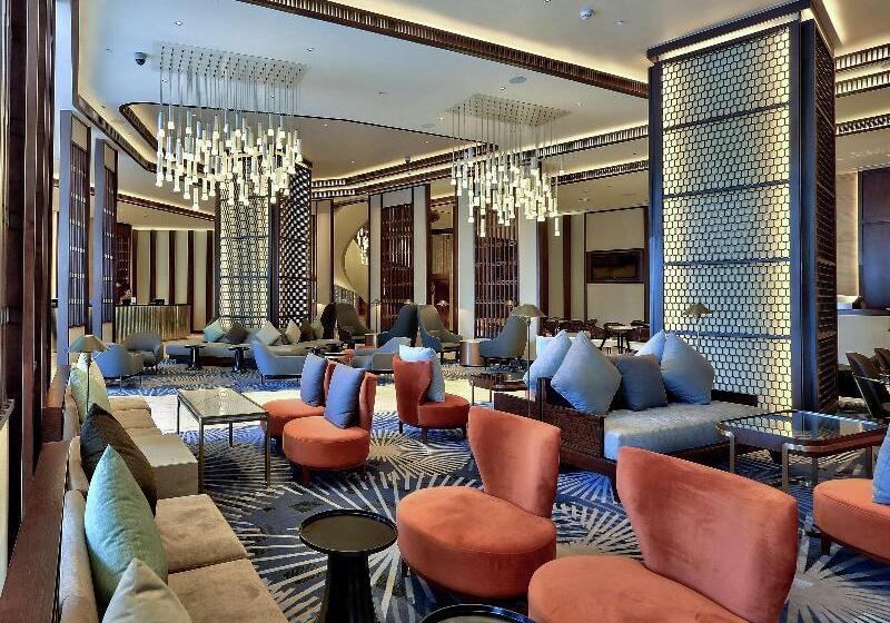 هتل Hilton Da Nang