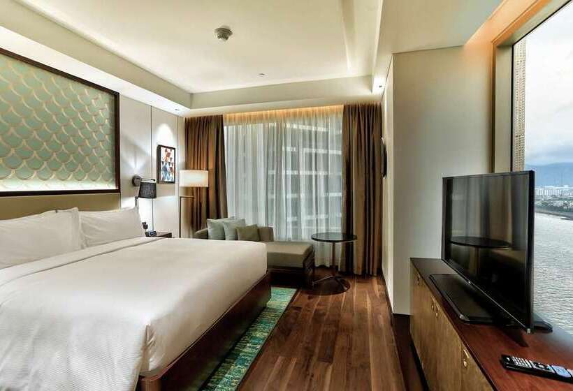 هتل Hilton Da Nang