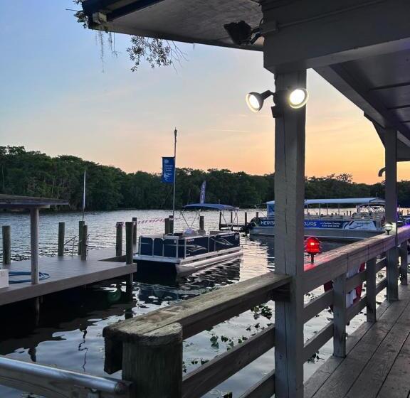 فندق Hontoon Landing Resort & Marina