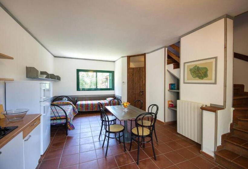 فندق Il Borgo Centro Vacanze