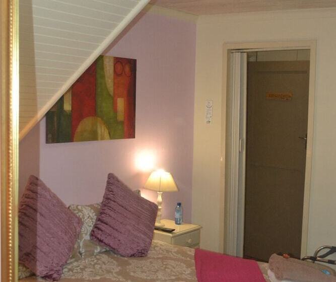 酒店 Knysna Herons Guest House