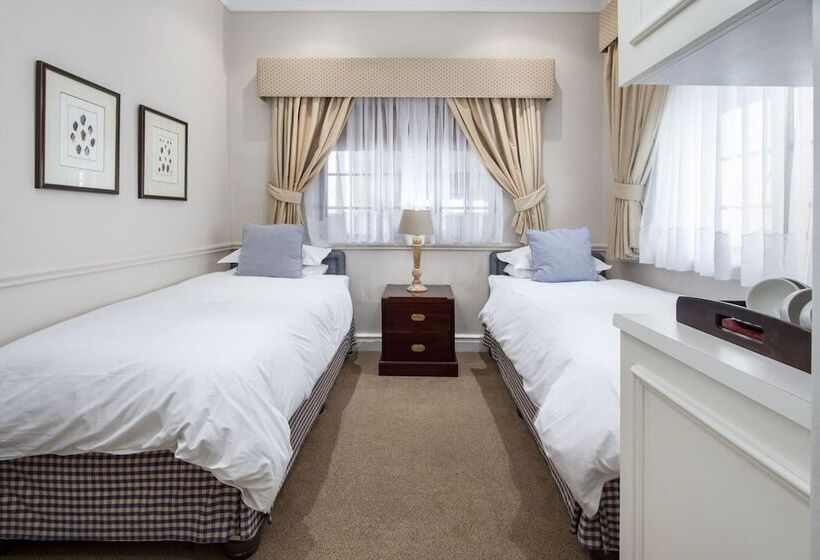 Отель La Fontaine Guest House Hermanus