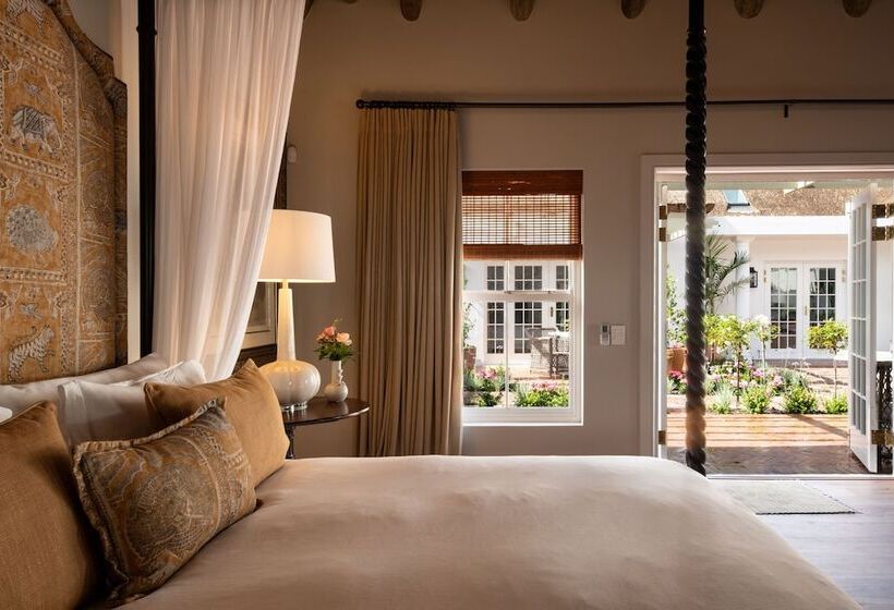 Отель La Fontaine Guest House Hermanus