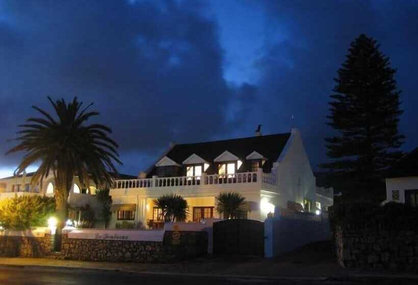 Отель La Fontaine Guest House Hermanus