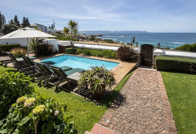Отель La Fontaine Guest House Hermanus