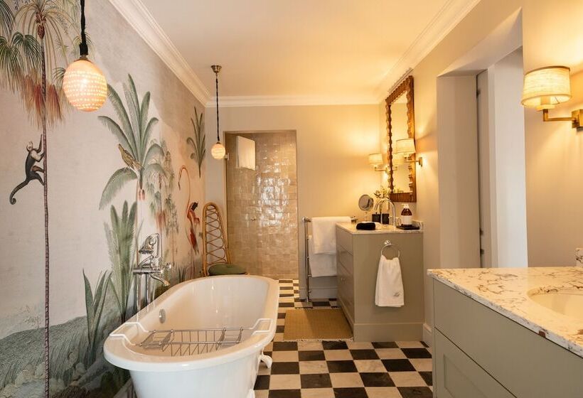 Отель La Fontaine Guest House Hermanus