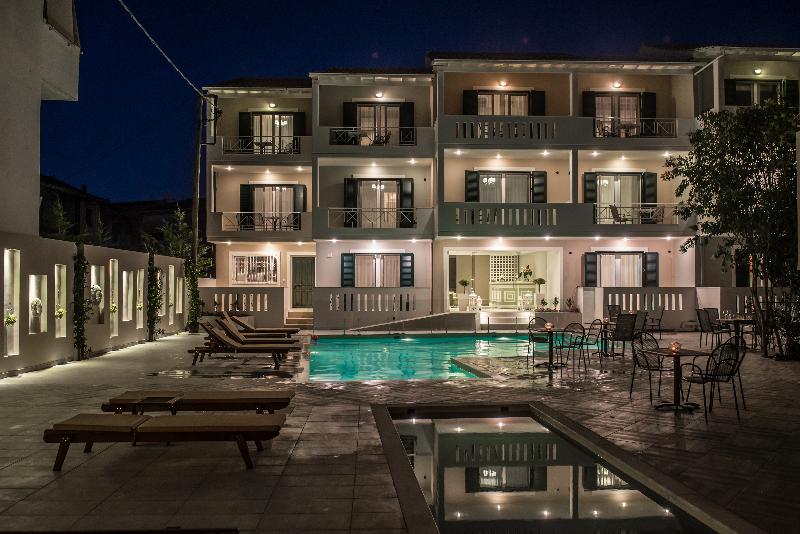 Отель Lefkadio Suites