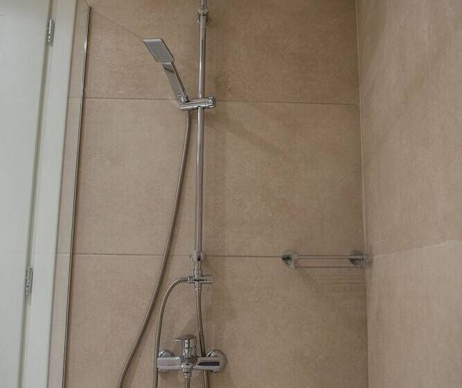 Отель Lefkadio Suites