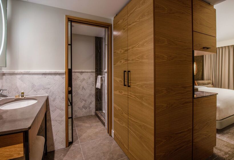 فندق Lincoln Plaza London, Curio Collection By Hilton