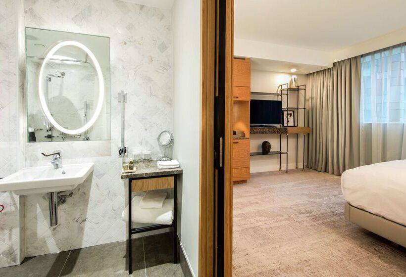 فندق Lincoln Plaza London, Curio Collection By Hilton