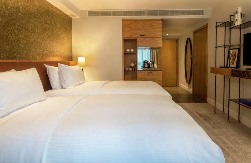 فندق Lincoln Plaza London, Curio Collection By Hilton