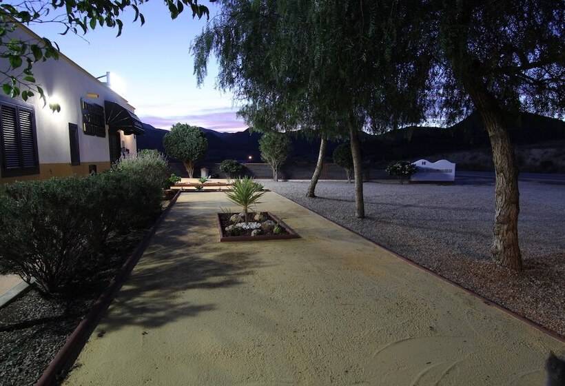 ホテル Hospederia Rural Los Palmitos