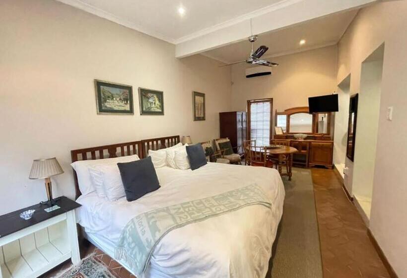 ホテル Mongoose Manor Bnb