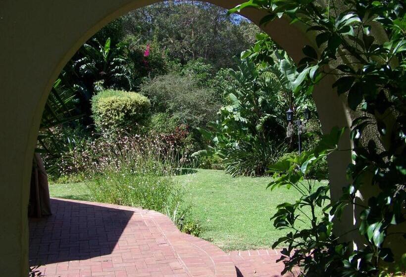 ホテル Mongoose Manor Bnb