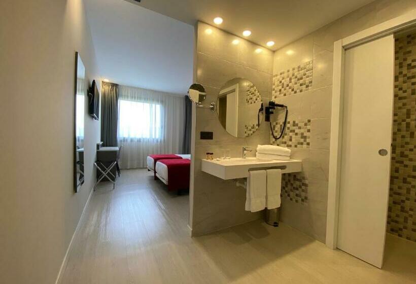 酒店 New Bilbao Airport