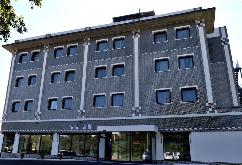 酒店 New Bilbao Airport