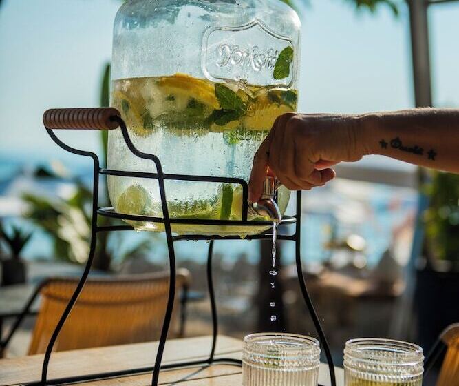 酒店 Ostria Sea Side