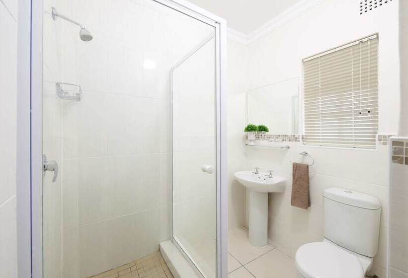 فندق Outeniqua Inn