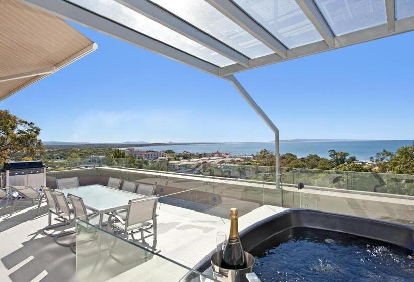 Отель Picture Point Terraces