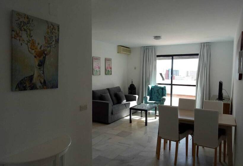 هتل Pueblo Evita Hill