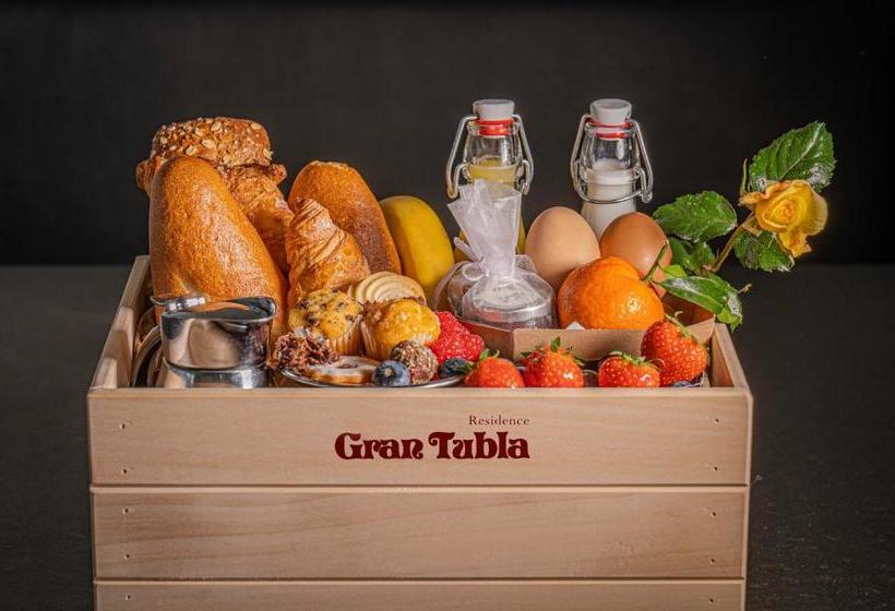 Отель Mountain Apartments Gran Tubla