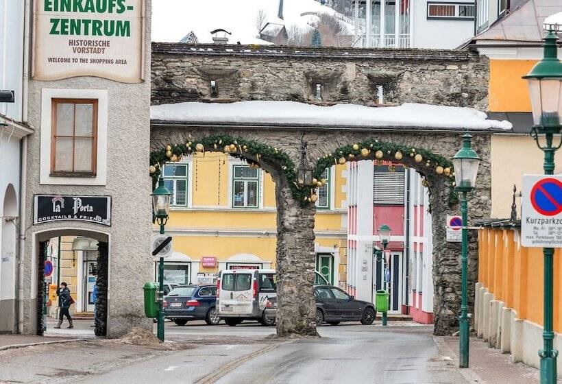 هتل Rössl By Skinetworks