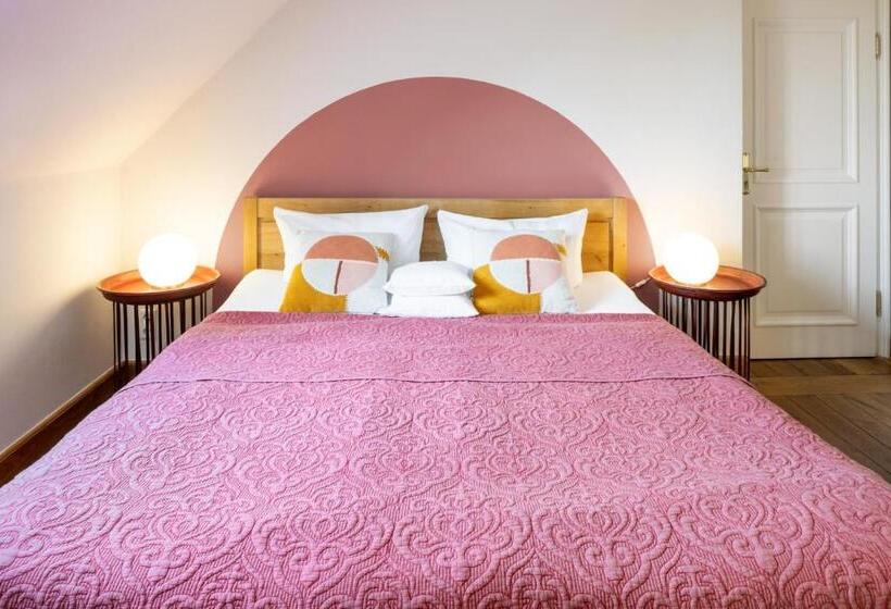 בית מלון כפרי Schloss Hertefeld & Hertefeldhof