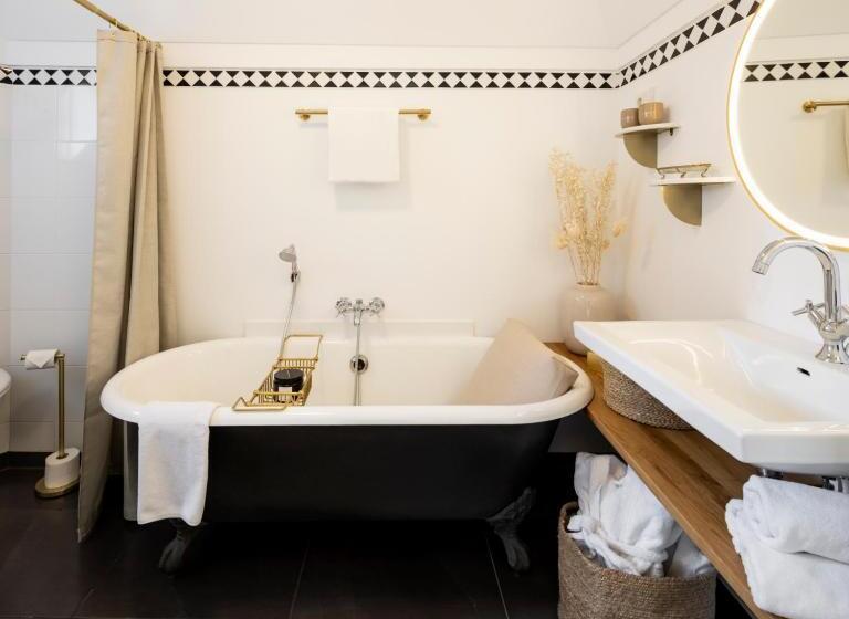 בית מלון כפרי Schloss Hertefeld & Hertefeldhof