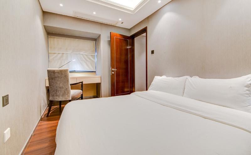 Отель Shenzhen U Home Apartment Binhe Times