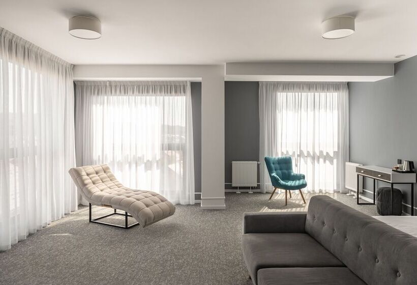 בית מלון כפרי City Inn Lviv Smart