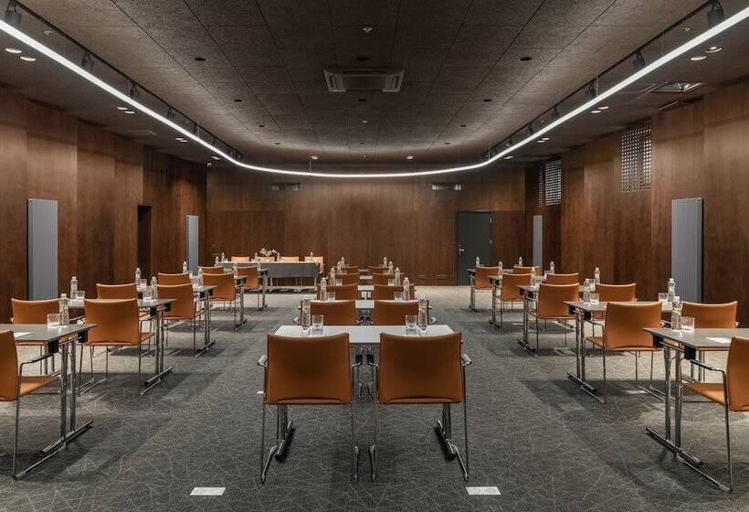 בית מלון כפרי City Inn Lviv Smart