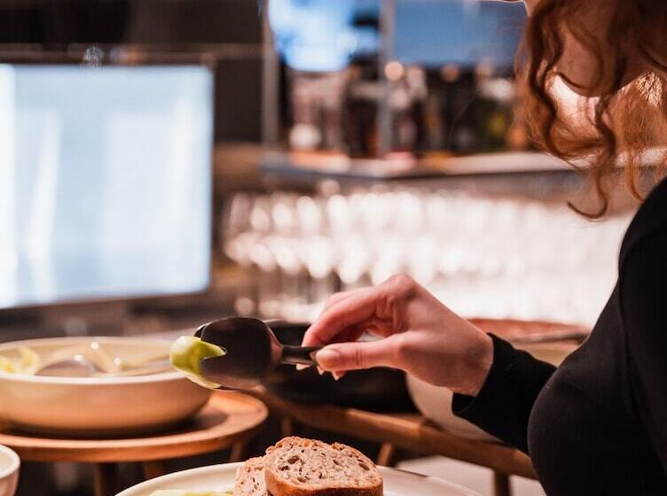 בית מלון כפרי City Inn Lviv Smart