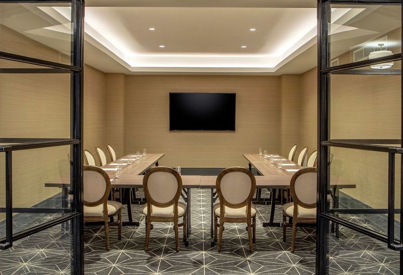 فندق The Virginian Lynchburg Curio Collection