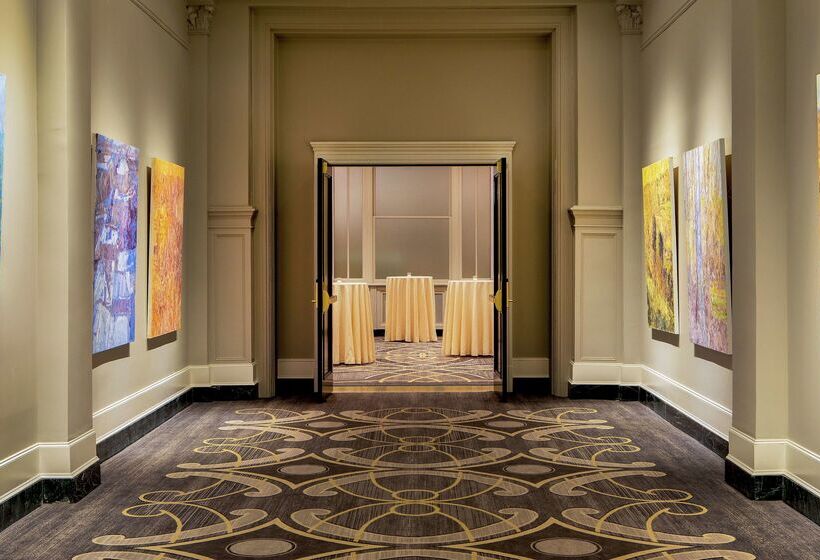 فندق The Virginian Lynchburg Curio Collection