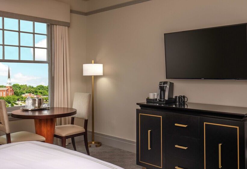 فندق The Virginian Lynchburg Curio Collection