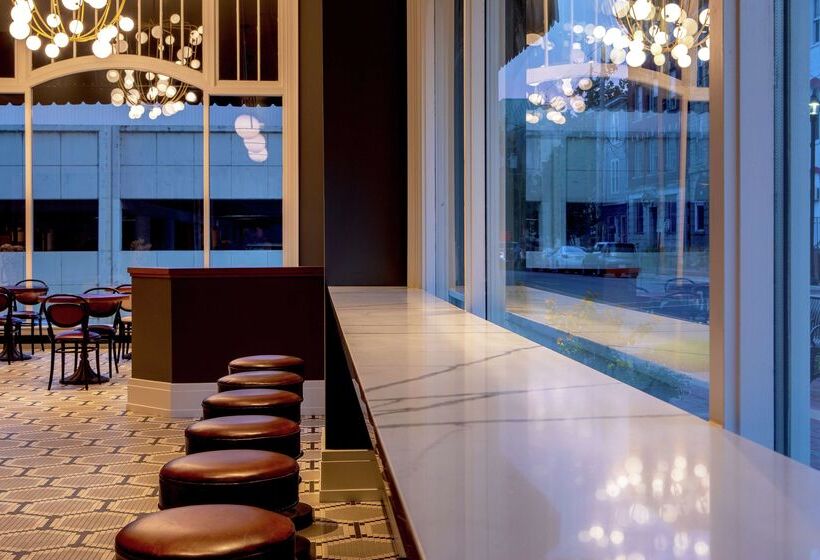 فندق The Virginian Lynchburg Curio Collection