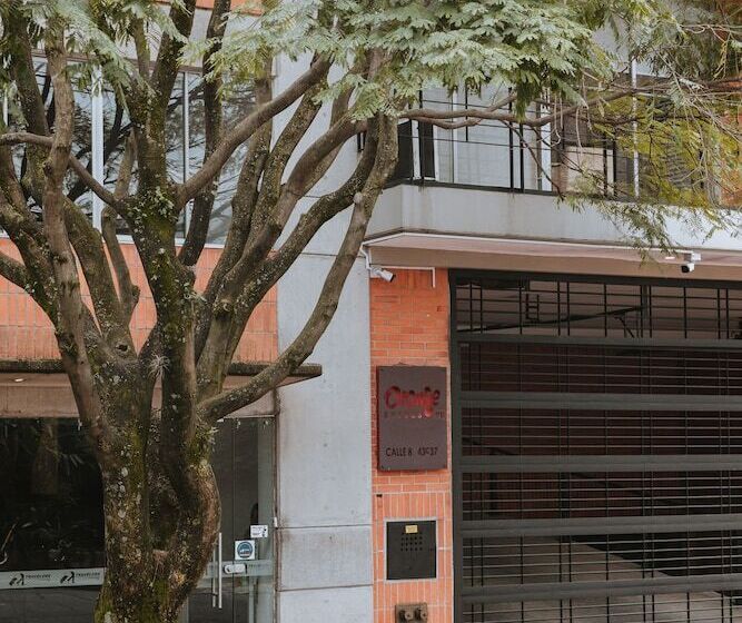 Отель Travelers Orange Suites