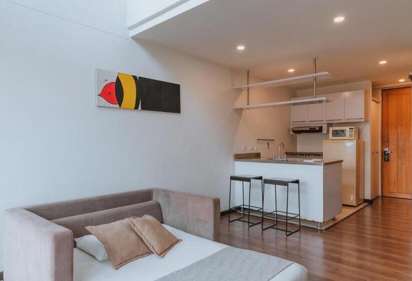 Отель Travelers Orange Suites