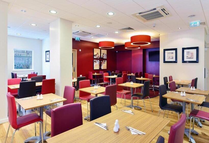 בית מלון כפרי Travelodge Glasgow Queen Street